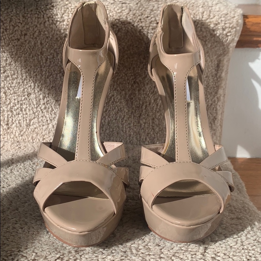 Nude “Haylow” heels by Steven Madden